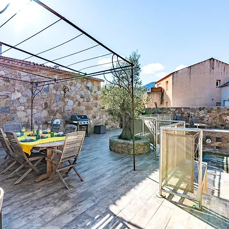 La Crique - Piscine Vue Montagne Climatise Ferienhaus *