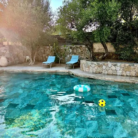 펜션 La Crique - Piscine Vue Montagne Climatise 몽티셀로