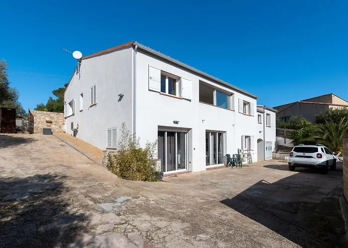 Vakantiehuis La Crique - Piscine Vue Montagne Climatise Monticello